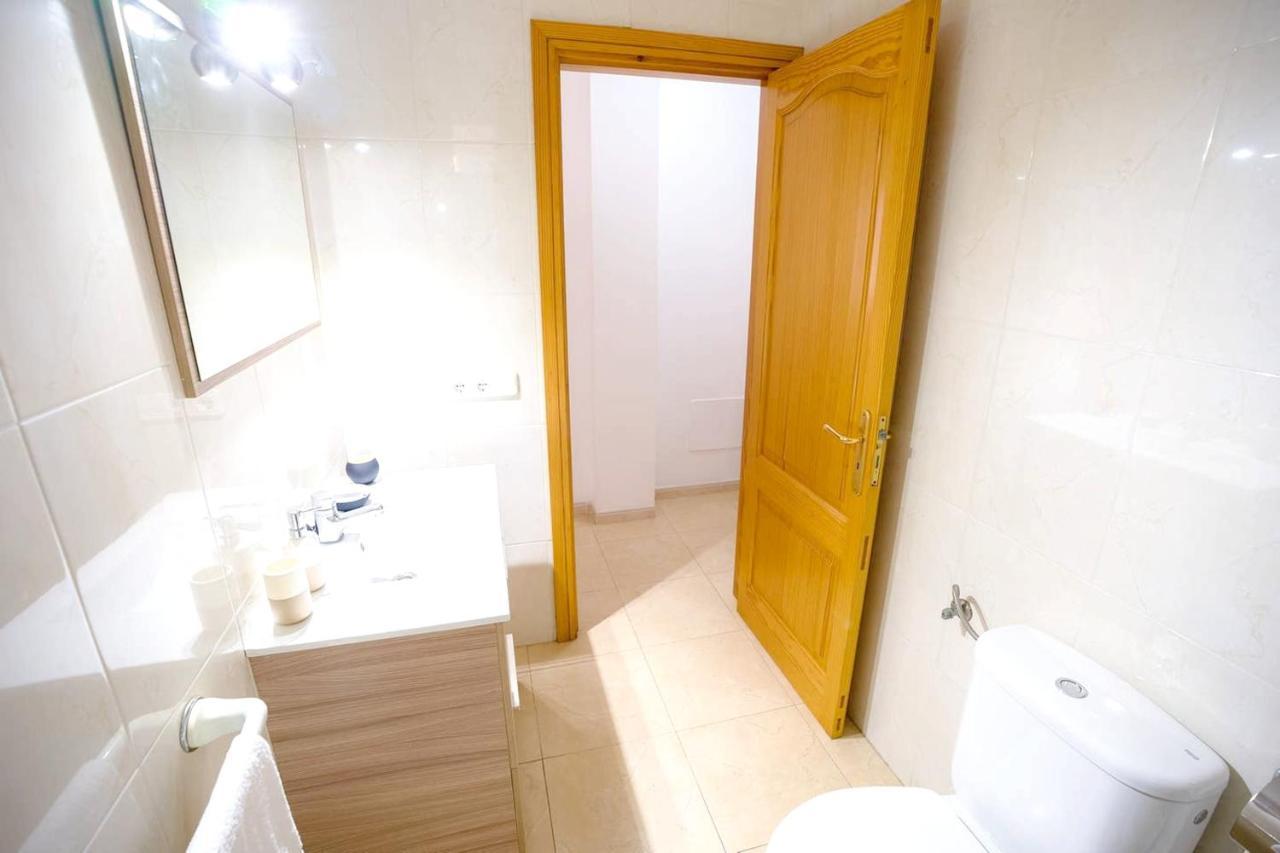 2 Bedrooms At 100 M Away From The With Furnished Terrace And Wifi Alcudia (Mallorca)